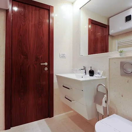 بيت ضيافة Main Street Studio And زادار