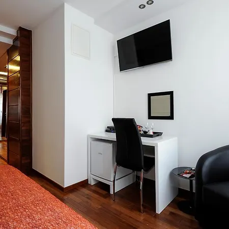 Main Street Studio And بيت ضيافة 4*