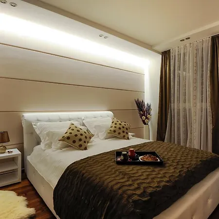 بيت ضيافة Main Street Studio And زادار