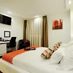 Main Street And 4*