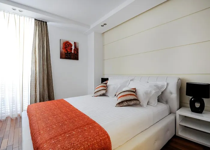 Gasthuis Main Street Studio&rooms